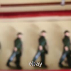 Vintage Britains Soldiers 1858 British Infantry In Full Battledress Set Of 8 Fig