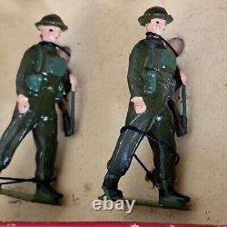 Vintage Britains Soldiers 1858 British Infantry In Full Battledress Set Of 8 Fig