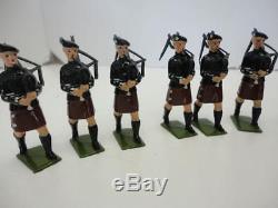 Vintage Britains Soldiers Set of 12 Band Drums Pipes & Irish Guards Looks NEW