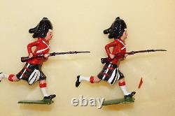 Vintage Set Britains The Seaforth Higlanders # 2062