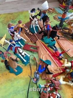 Vintage Timpo & Britains wild West cowboys, Indians plastic figures lot, toys