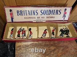 Vintage W. Britain No. 77 The Gordon Highlanders with Piper Painted Metal Soldier