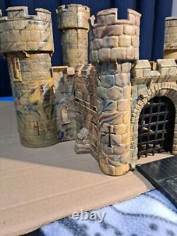 Vintage timpo britains Medieval Castle 1/32 scale 70s