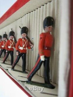 Vtg Britains Lead Toy Soldiers The Royal Fusiliers Marching Dress Rifle Packs #7