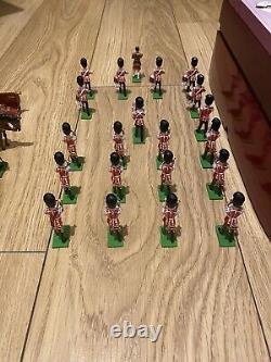 WBritain Britains Toy Soldiers Grenadier Guard Fife & Drum Band 41175 34 Figures