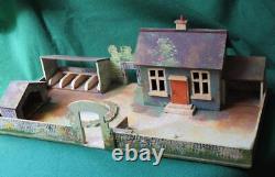 WENDAL TOYS 1948 ALUMINIUM FARM FIGURES ANIMALS & WOODEN FARM 40pc INC BRITAINS