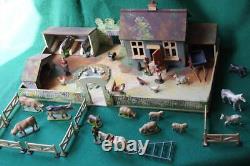 WENDAL TOYS 1948 ALUMINIUM FARM FIGURES ANIMALS & WOODEN FARM 40pc INC BRITAINS