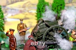 WW1 Britains and j hill lead soldiers x22 + WWI Cap firing britains cannon