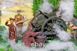 WW1 Britains and j hill lead soldiers x22 + WWI Cap firing britains cannon