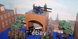 WWII Britains cast soldiers. HQ parade/Corgi Bentley/ford tanker. Unique tin