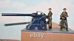 WWII Britains cast soldiers. HQ parade/Corgi Bentley/ford tanker. Unique tin