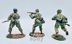 W. Britain 54mm WW2 Breakout-Normandy 44 Fallschirmjaeger Cover Fire Set 17637