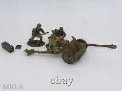 W Britain German 17th Waffen SS Division PAK 40 Cannon with Crew, 17659 Damaged