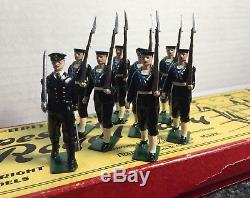 W Britain No. 2080 Sailors Marching at Slope w Officer, pre-1960 Britains Excel
