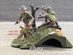 W Britain, Premier Series,'Over the Top' British Trench #41035