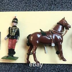 W Britains 182 11th HUSSARS (DISMOUNTED) Pre-War, Whisstock Box