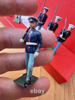 W Britains Post War 1948 Set 228 U. S. Marines with White Caps Original Paint