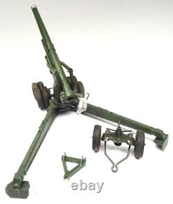 W. Britains Set 2064 a 155mm Gun with matt green finish in Original Box