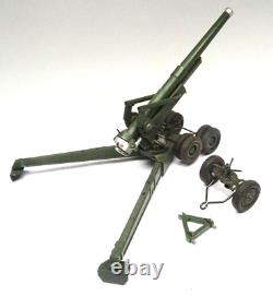 W. Britains Set 2064 a 155mm Gun with matt green finish in Original Box