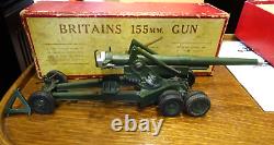 W. Britains Set 2064 a 155mm Gun with matt green finish in Original Box