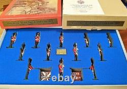 W Britains Soldiers Queen Victoria Scots Guards & State Colours 1500 00215