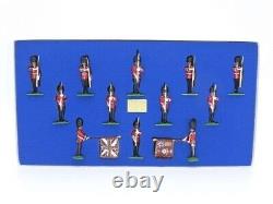 W Britains Soldiers Queen Victoria Scots Guards & State Colours 1500 00215