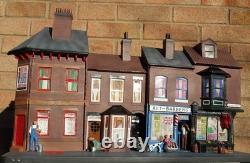 William Britain Circus Street Scene Diorama with Circus Land Rover Vehicle 8673