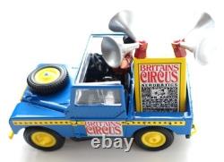 William Britain Circus Street Scene Diorama with Circus Land Rover Vehicle 8673