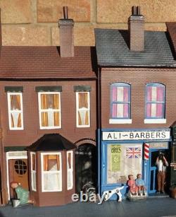 William Britain Circus Street Scene Diorama with Circus Land Rover Vehicle 8673