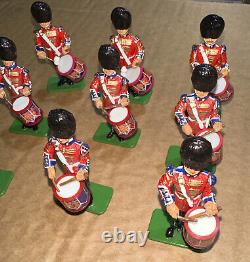 William Britain Scots Guards Side And Tenor Drummers X 9