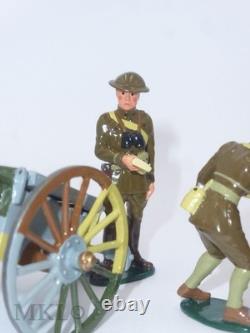 William Britains 41025 French 75mm Gun & Caisson with US Marine Detachment